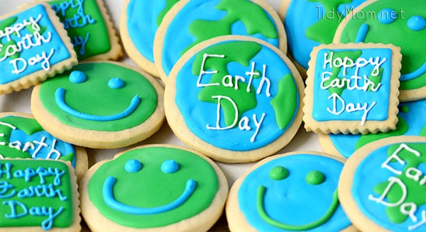 Earth-Day-cookie-TidyMom